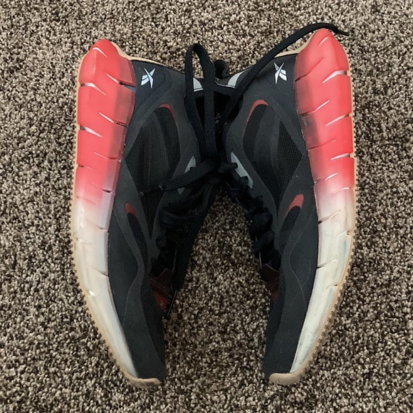 Woman’s Reebok Athletic Shoes - Picture 4 of 8